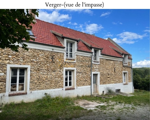 Orgeval, rare in the sector. Farmhouse to renovate
