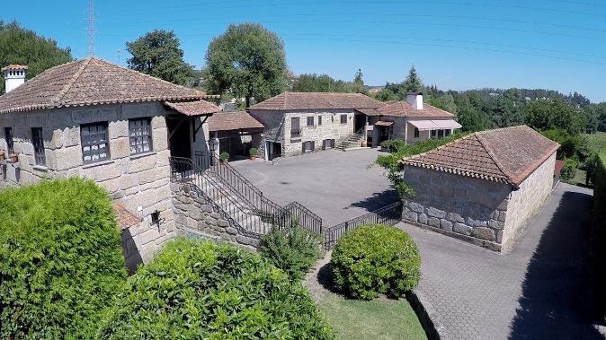 Oportunidade de negócio à venda Quinta De Lavandeira nas proximidades do Porto com muito bom Receita