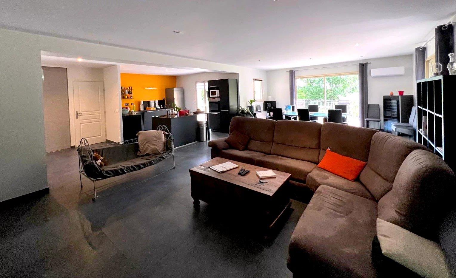 Beautiful Single-Level Contemporary Home with Pool in a Stunning Countryside Setting