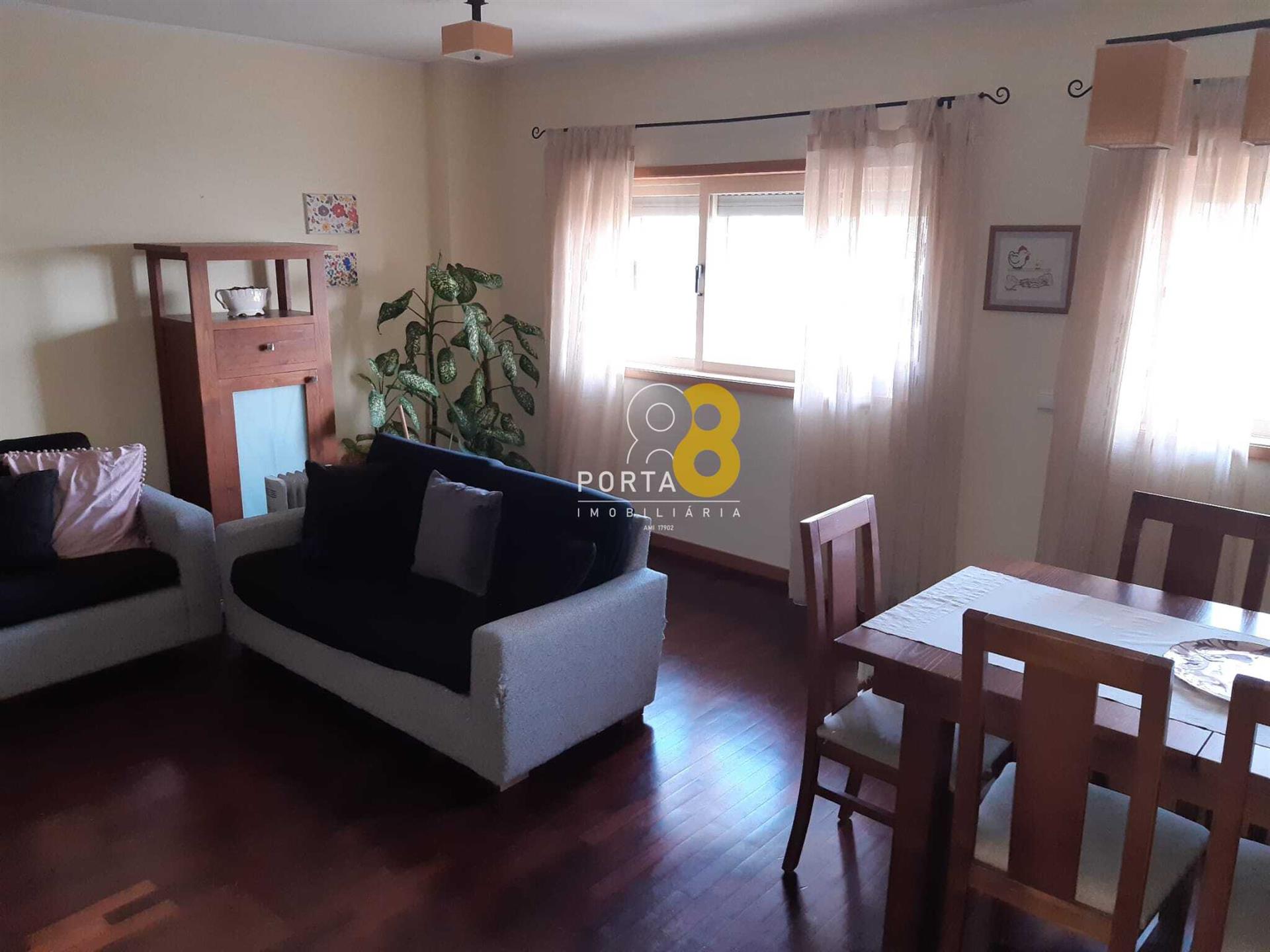 3-Zimmer-Wohnung in Matosinhos Sul mit Panoramablick und unveränderlichem Blick neben der U-Bahn