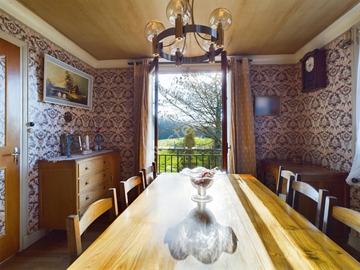 For sale 30 minutes south of Aurillac, on land of 7000 m², type 5 house of about 100m² av