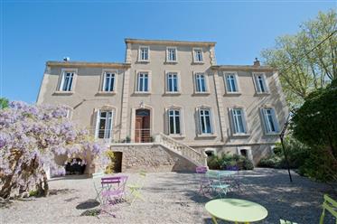Gorgeous Renovated Wine Chateaux with Land 