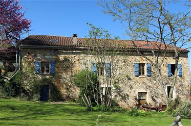 Rural Farmhouse and Gite - Peaceful and Calm - very convenient for the local town of St Antonin