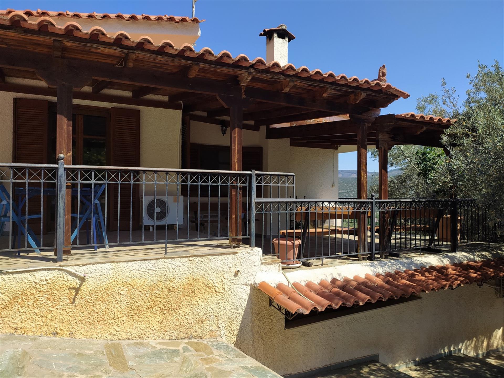 Villa 220m2 with amazing view and traditional elements in New Epidavros