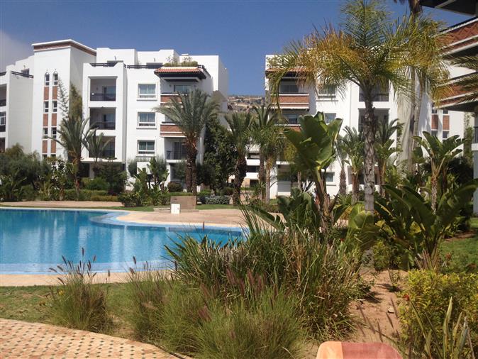 Marina von Agadir - Marokko, sehr schöne Wohnung 79 m 2, möbliert, verkauft Zugriff direkter Strand