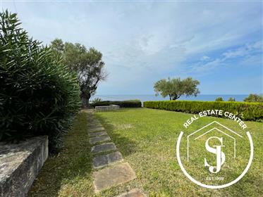 Summer Home With Sea Views In Quiet Location!!