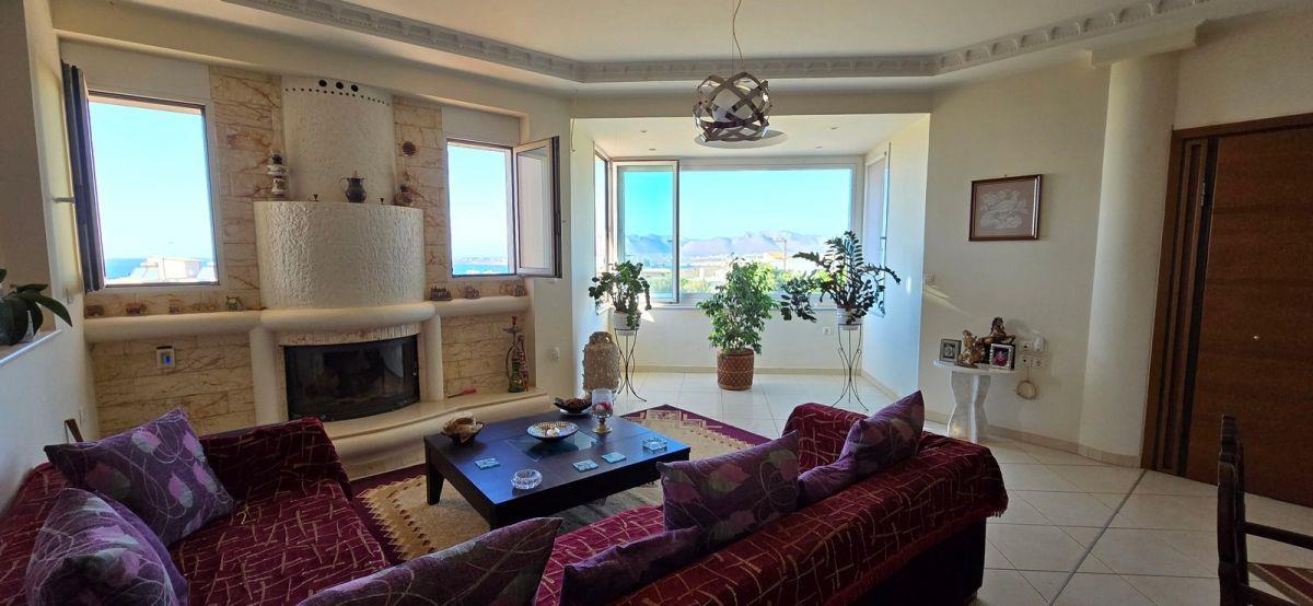 Luxury Villa for Sale in Agios Onoufrios, Kounoupidiana - Akrotiri