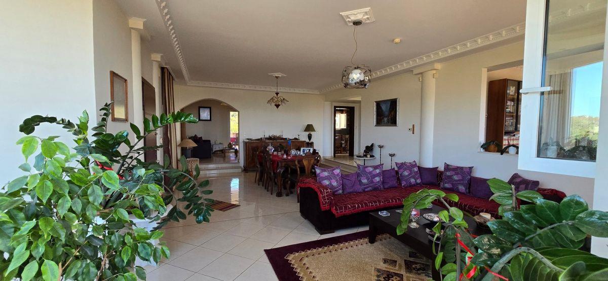 Luxury Villa for Sale in Agios Onoufrios, Kounoupidiana - Akrotiri