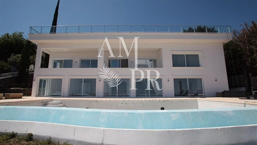 Villa in der Nähe von Cannes mit Panoramablick meer