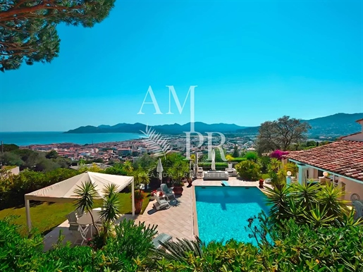 Villa a un piano con vista panoramica sul mare - In esclusiva per Amanda Properties