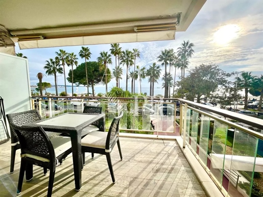 Cannes Croisette - 3-room flat of 57 m2 - Sea view