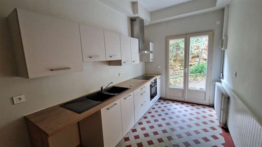 Sold rented house of 124 m² in a village with all amenities to the east of Bergerac.