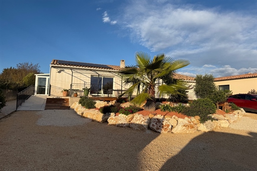 Uzes Est : Villa Plain pied 2015 rénovée en 2018 avec pisicne