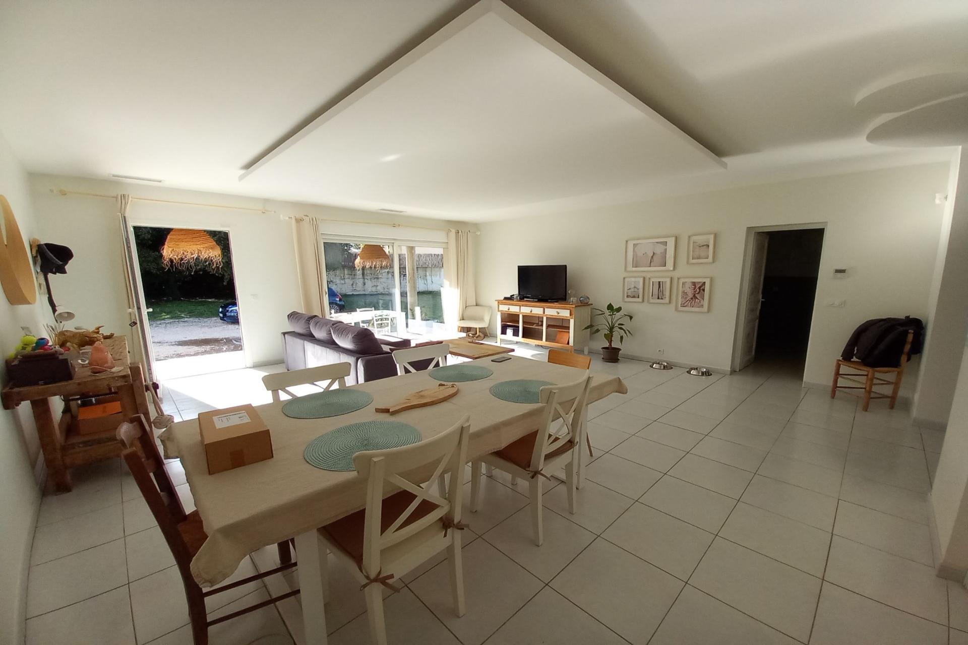 Purchase: House (30700)