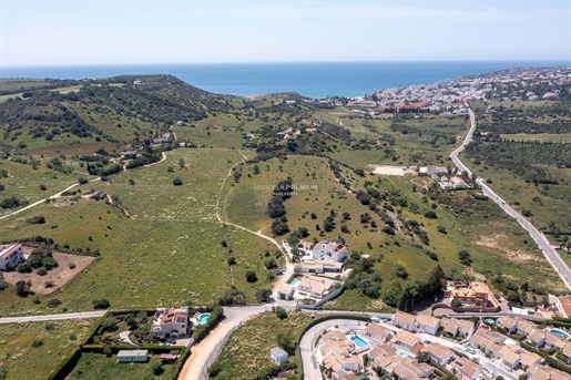 Perceel met ruïne Lagos Praia da Luz