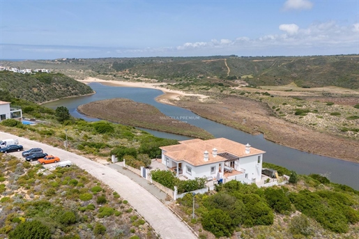 Beautifully Restored Two Bedroom Villa With Fabulous Views, Espartal