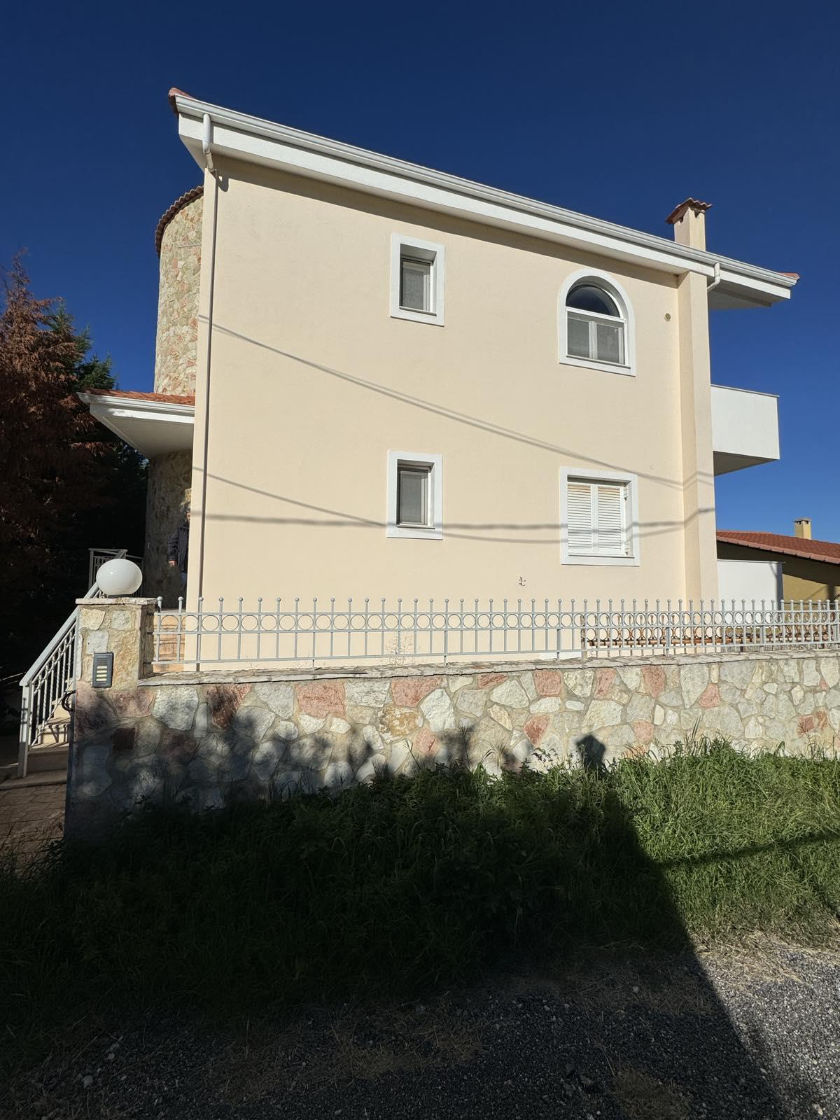 Villa for sale in Melissi 