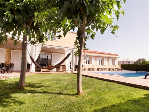 Modern villa with tourist licence in Mahón.