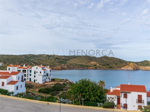 Spacious sea view apartment with tourist license in Playas de Fornells