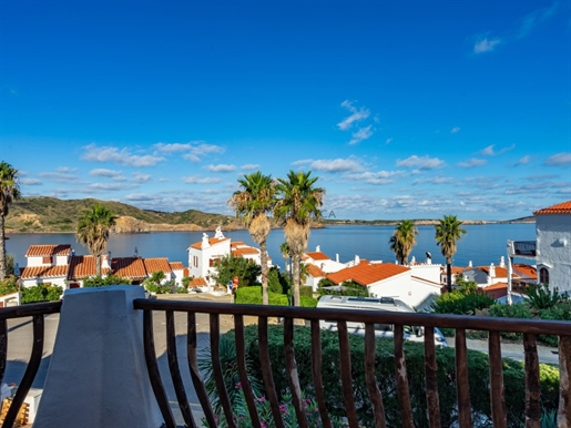 Villa avec vue sur la mer et licence touristique à Playas de Fornells
