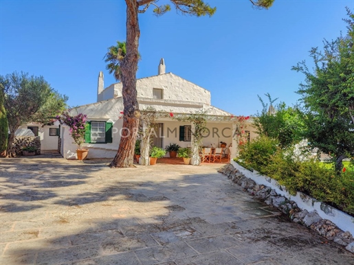 Country house with pool for sale near Sant Lluís