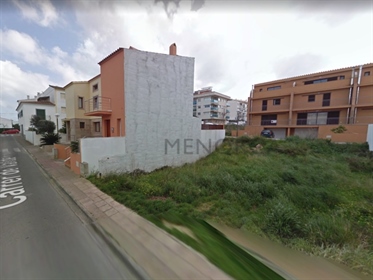 Parcela en zona residencial cerca del Puerto de Mahón