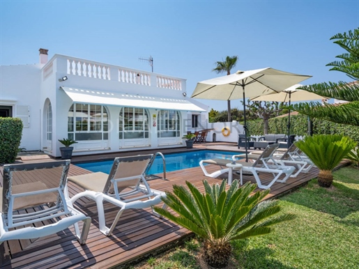 Villa with pool and tourist rental licence in Cala en Bosc