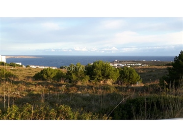 Terrain avec vue sur la mer, privé de Coves Noves.