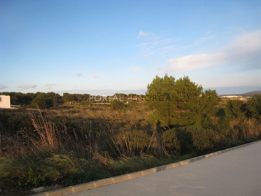 Grundstück mit Meerblick in der exklusiven Urbanisation Coves Noves.