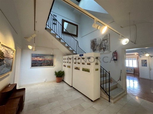 Spectacular house in one of the most emblematic streets of Mahon.