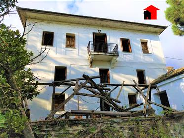 Traditionelles Herrenhaus zum Verkauf in Katichori