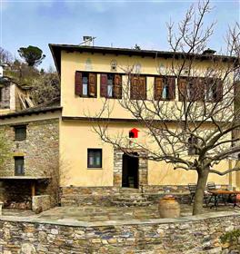 For sale traditional mansion in Makrinitsa