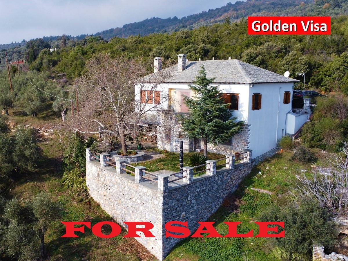 For sale traditional stone house in Central Pelion