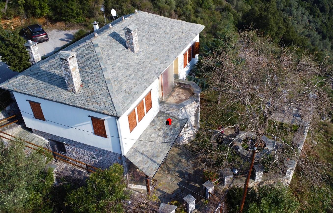 For sale traditional stone house in Central Pelion