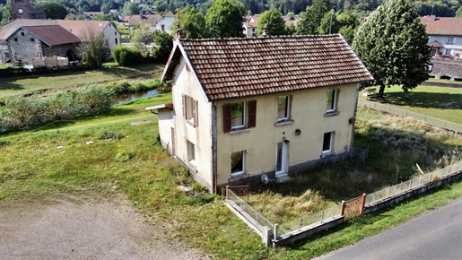 Sale of old train station to renovate, 4 rooms, 120 m2 approx, land 18.06 ares Ternuay-Melay Saint-H
