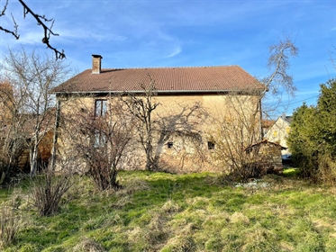 Sprzedam dom wiejski do remontu 5 pokoi Luxeuil Les Bains 36500 euro
