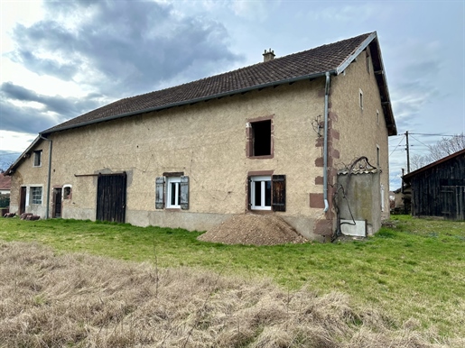 Sale of old farmhouse to renovate, on land of 13.39 ares Roye Haute Saone €110,000