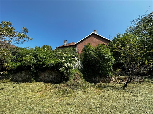 Sale village house, 5 rooms, approx. 134 m2, on land of 21.34 ares, Granges Le Bourg, 145,000 euros
