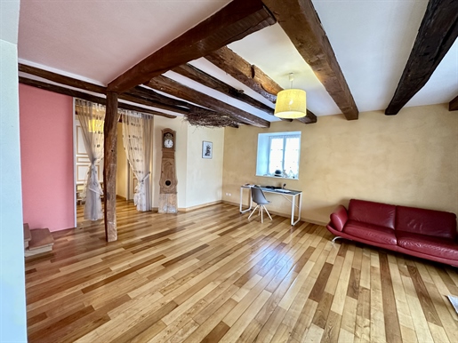 Verkauf renoviertes Bauernhaus, 7 Zimmer, ca. 300 m2, Grundstück von 20,64 Ar Villersexel 283.000 €