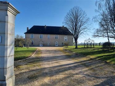 Charming house in Champagné st Hilaire 86