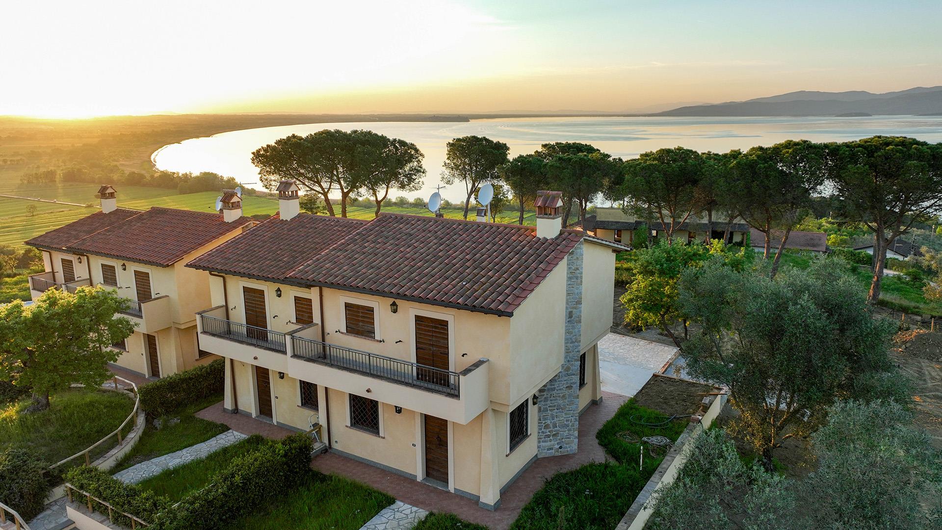 Gesamte Wohnanlage am Trasimenischen See