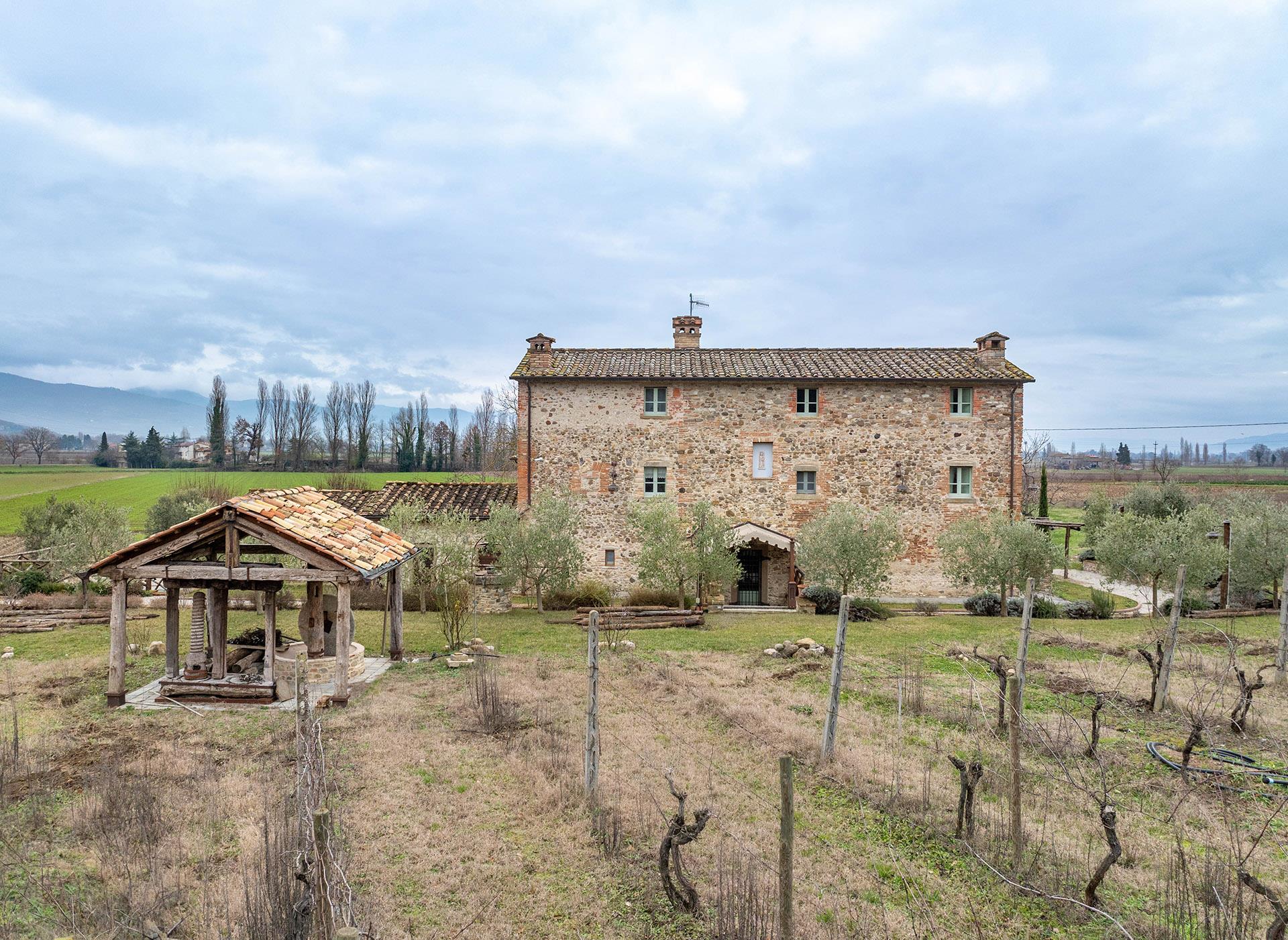 Stylish farmhouse in Anghiari