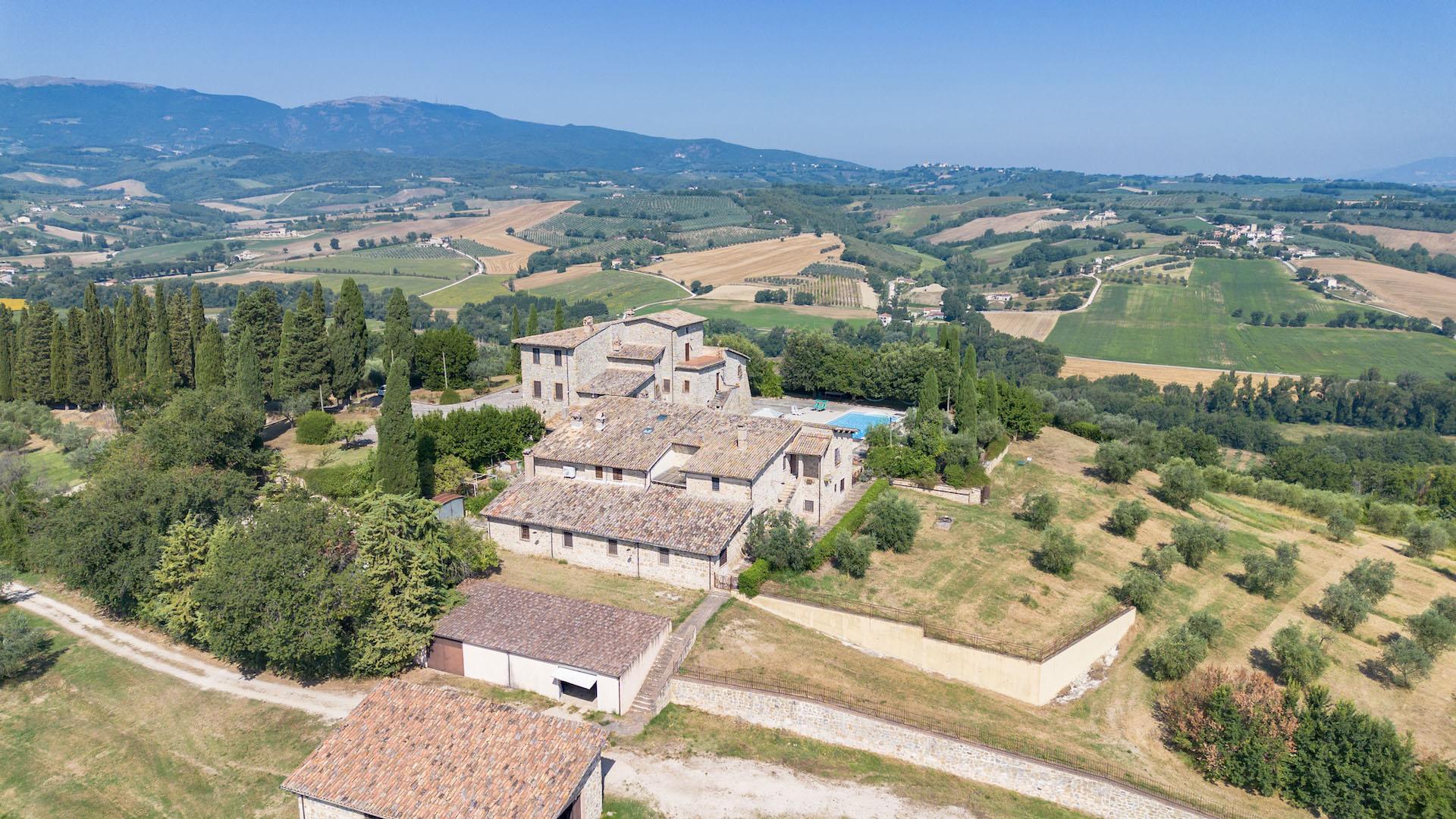 The Poggio Del Vescovo Estate