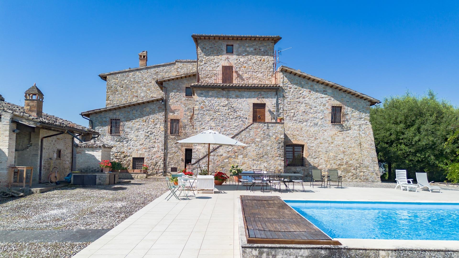 The Poggio Del Vescovo Estate