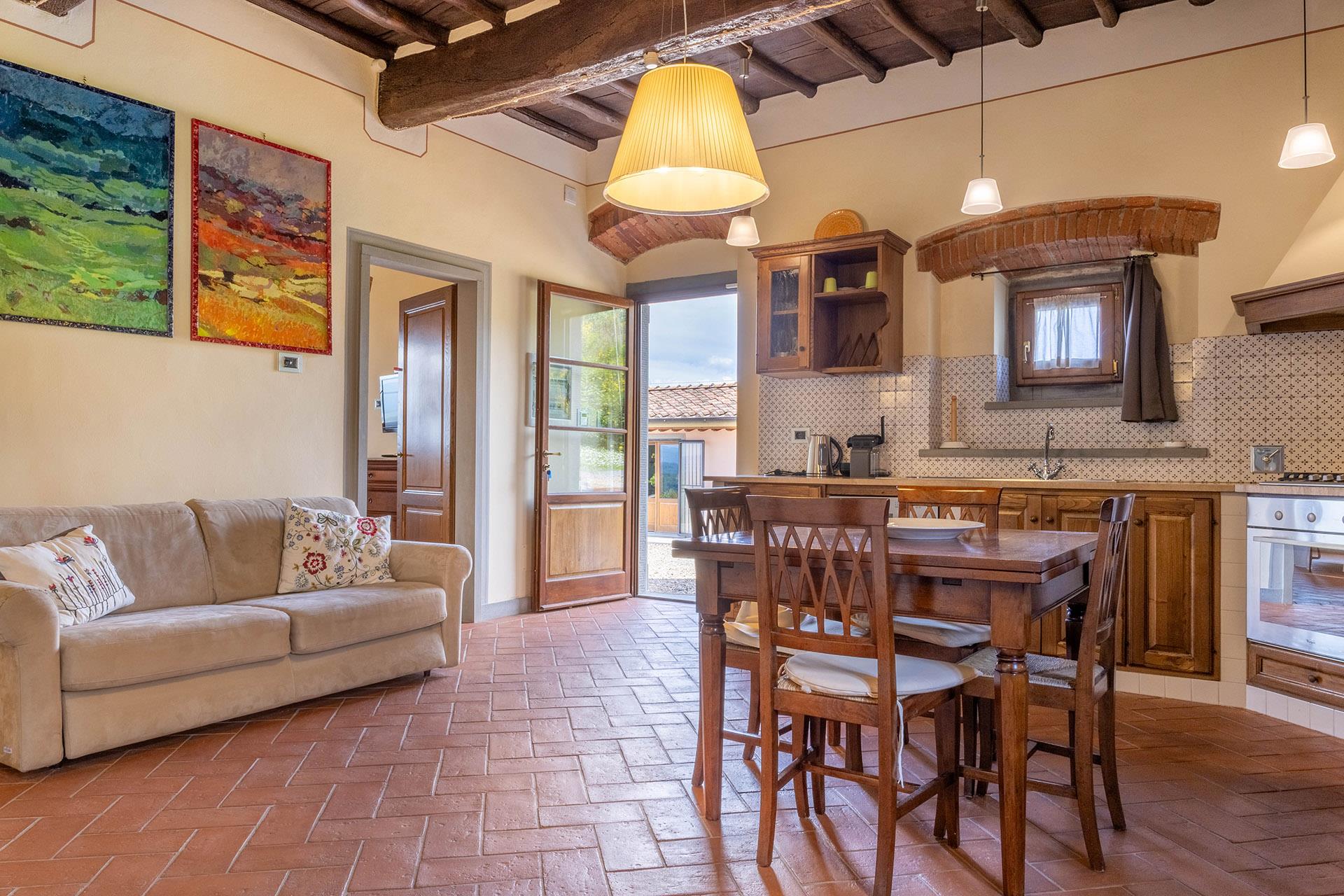 Prestigious Leopoldina with panoramic views and double Torre colombaia