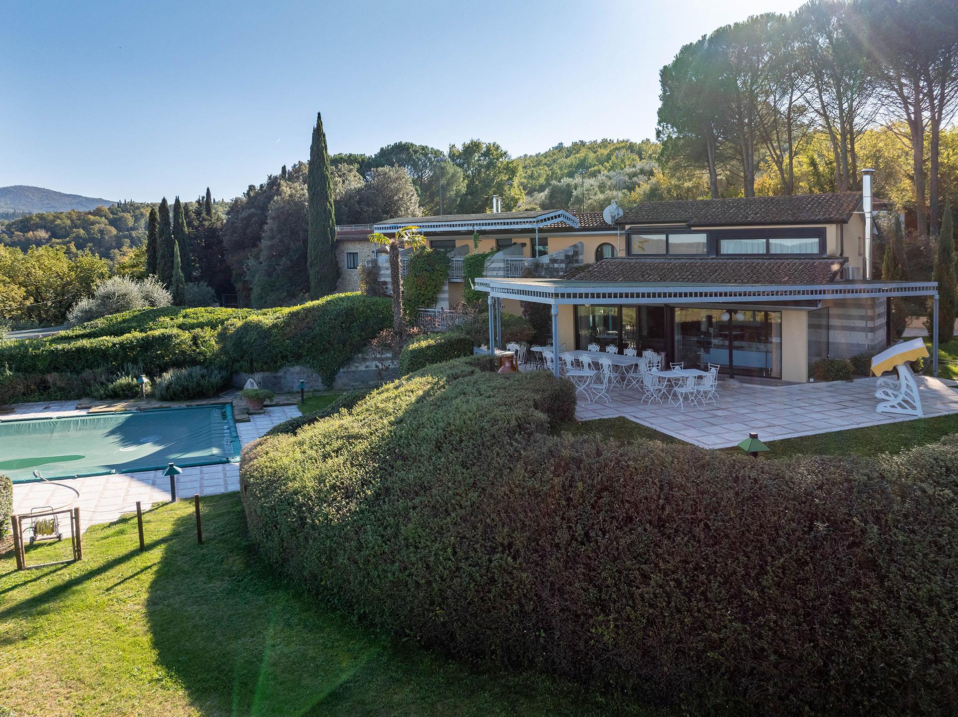 Beautiful villa with stunning views of Arezzo