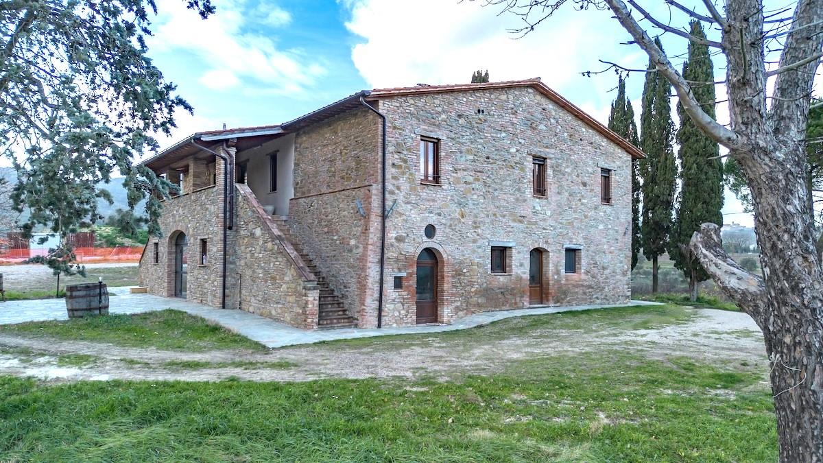 Farmhouse in the Umbrian countryside