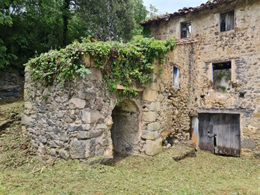 Casa de campo a ser reabilitada em Santa Pau - La Garrotxa