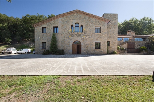 Farmhouse for sale in the Vall d'en Bass