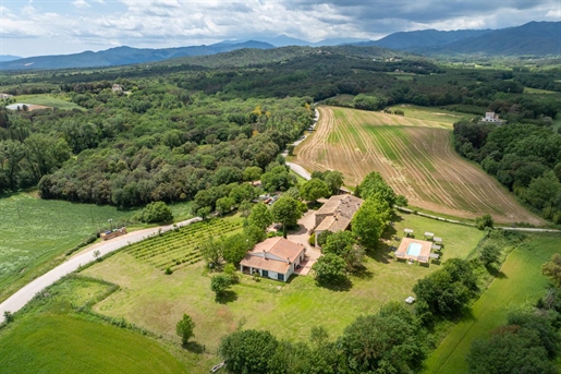 Magnifique ferme à vendre près de Gérone